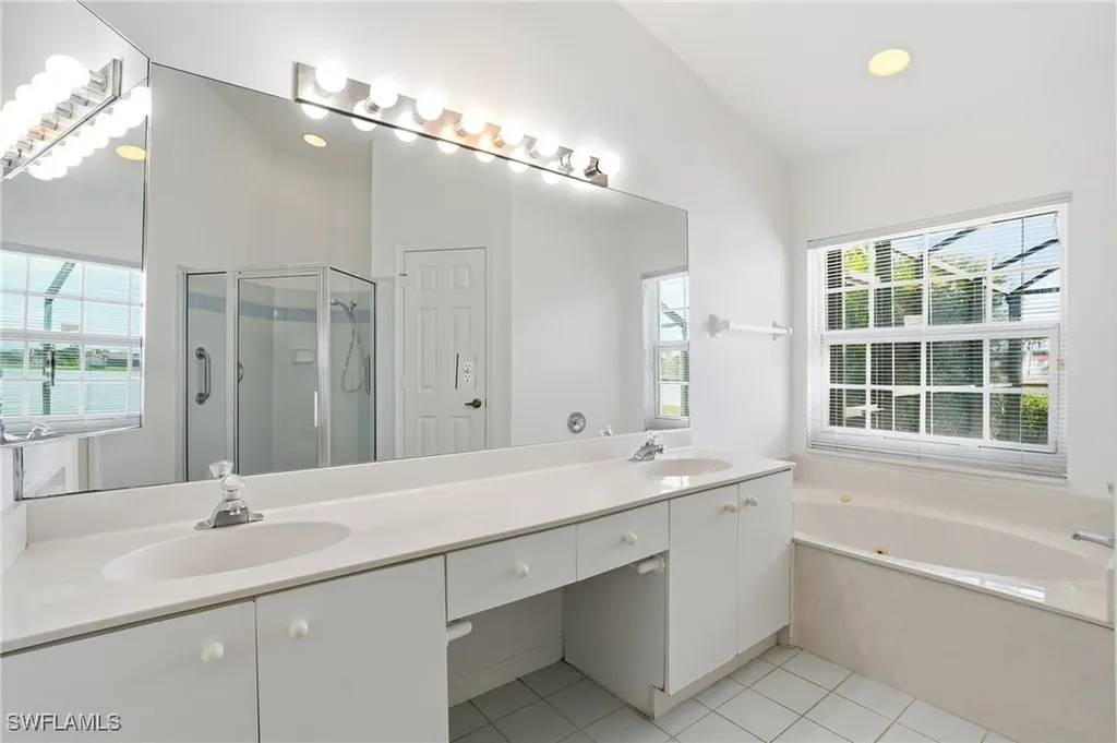 712 Lambton Lane Naples FL 34104