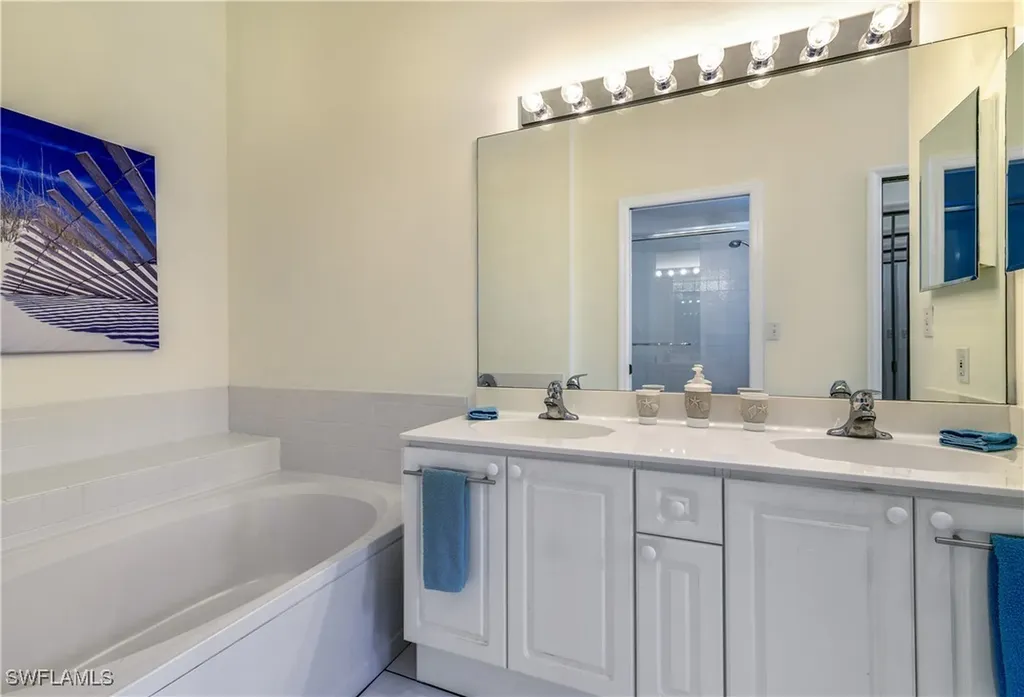 13020 Hamilton Harbour Drive Naples FL 34110