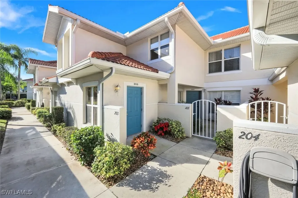5070 Cedar Springs Drive Naples FL 34110