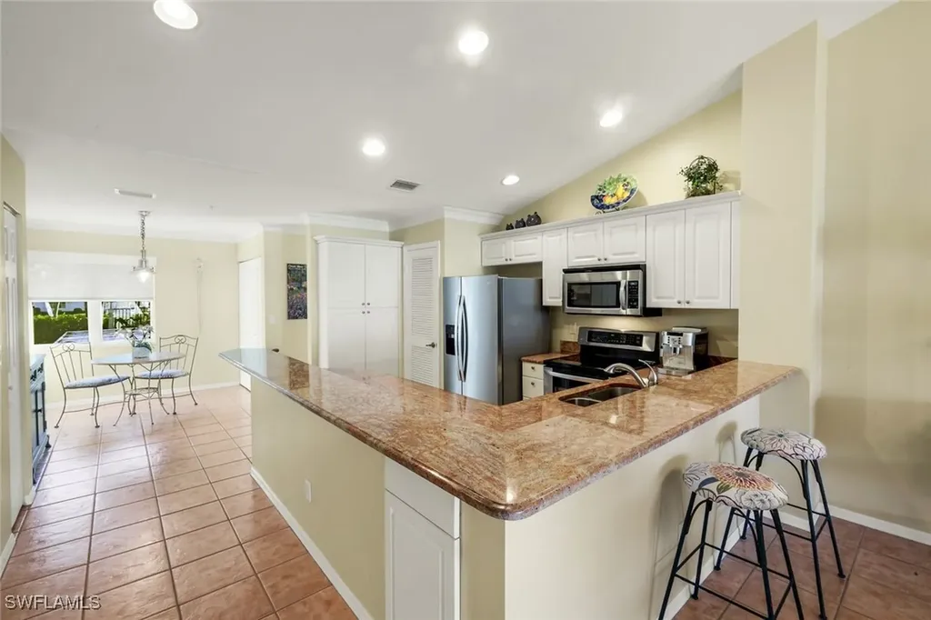 5070 Cedar Springs Drive Naples FL 34110
