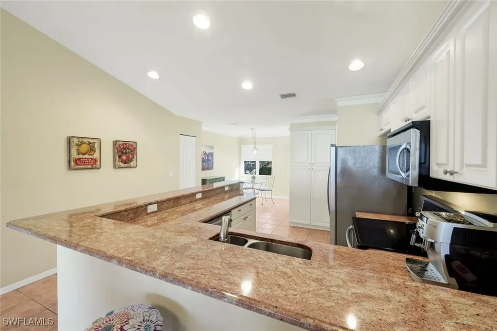5070 Cedar Springs Drive Naples FL 34110