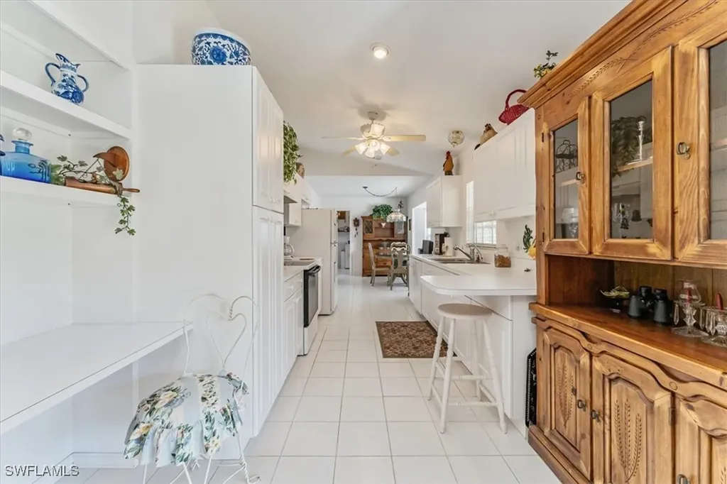 2290 Everglades Boulevard N Naples FL 34120