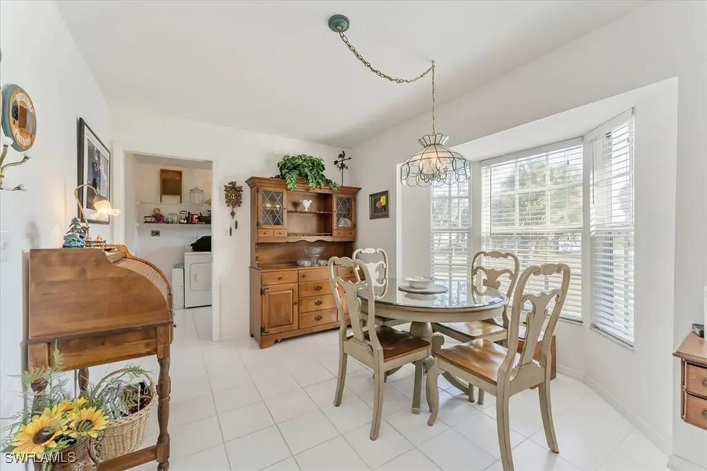 2290 Everglades Boulevard N Naples FL 34120