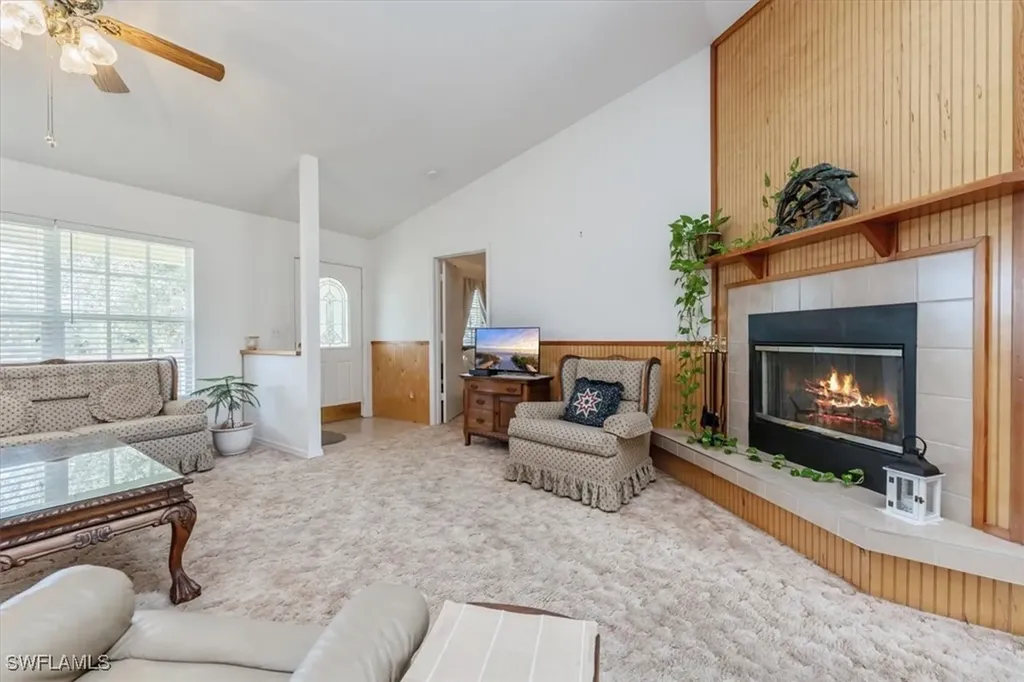 2290 Everglades Boulevard N Naples FL 34120