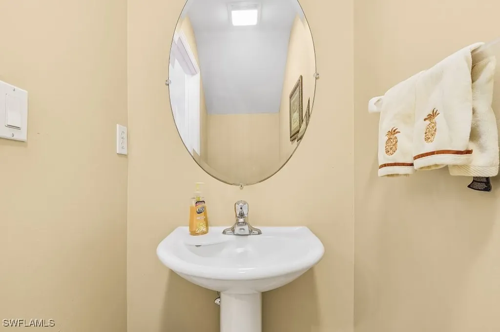8381 Village Edge Circle Fort Myers FL 33919