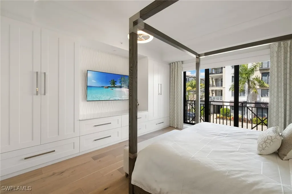 1130 3rd Avenue S Naples FL 34102