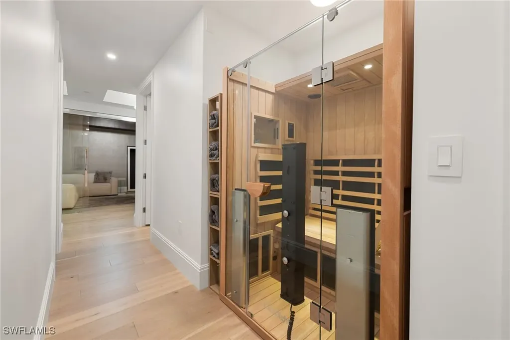 1130 3rd Avenue S Naples FL 34102