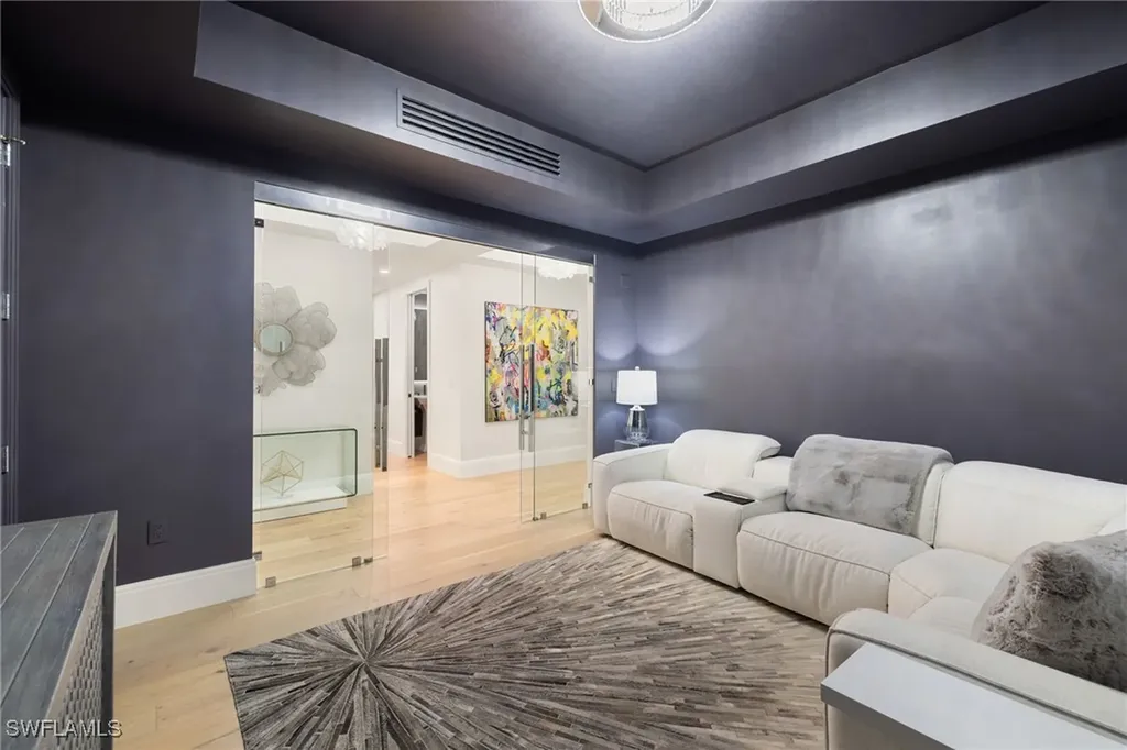 1130 3rd Avenue S Naples FL 34102