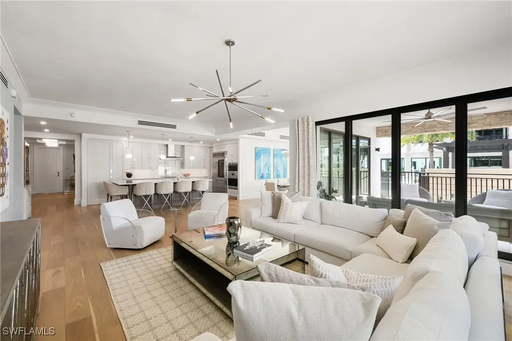 1130 3rd Avenue S Naples FL 34102