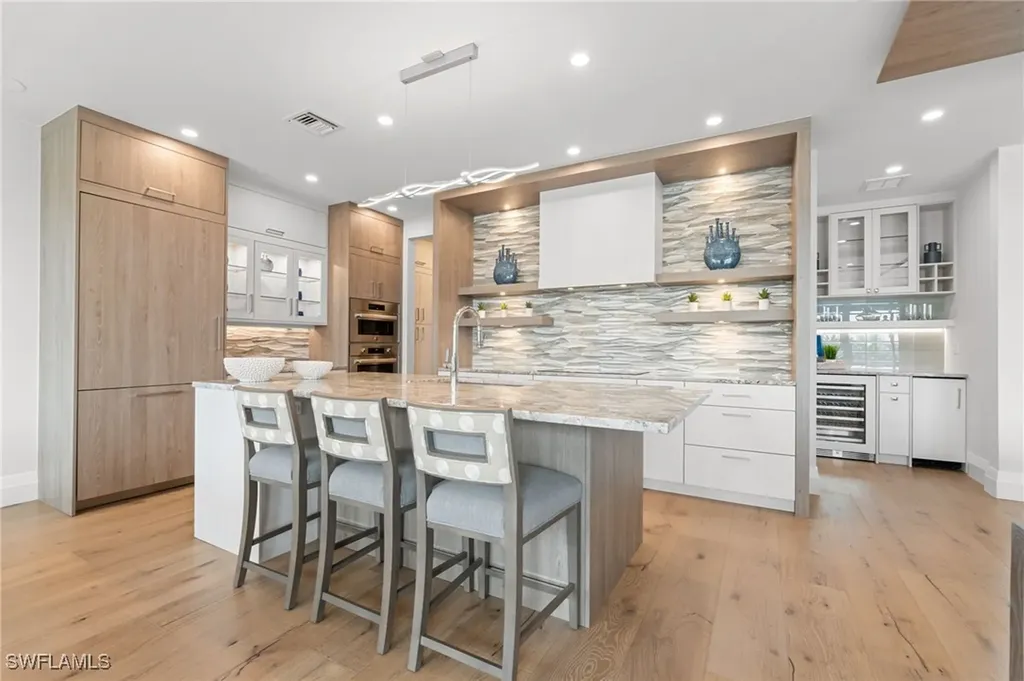 121 Barefoot Circle Bonita Springs FL 34134