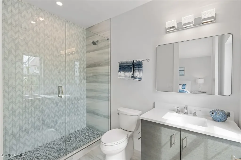 121 Barefoot Circle Bonita Springs FL 34134
