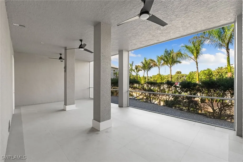 121 Barefoot Circle Bonita Springs FL 34134