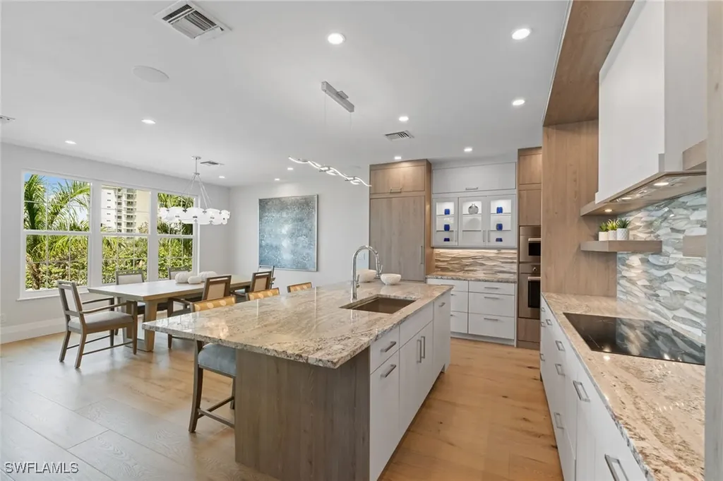 121 Barefoot Circle Bonita Springs FL 34134