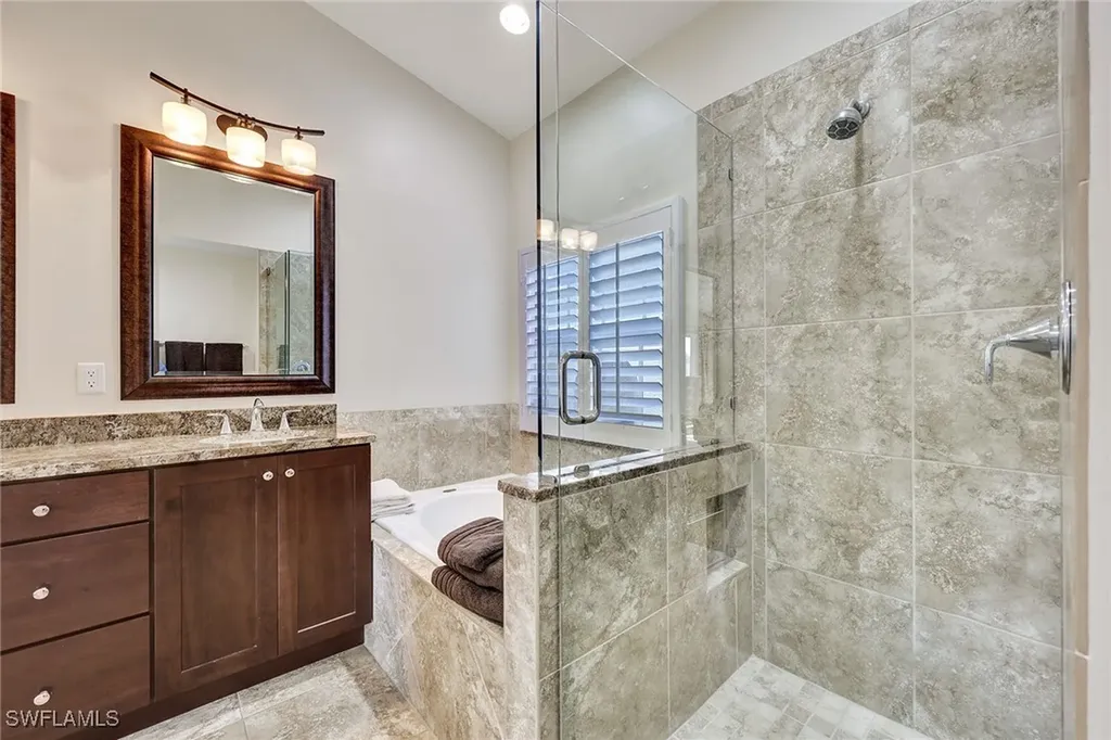 24766 Lakemont Cove Lane Bonita Springs FL 34134