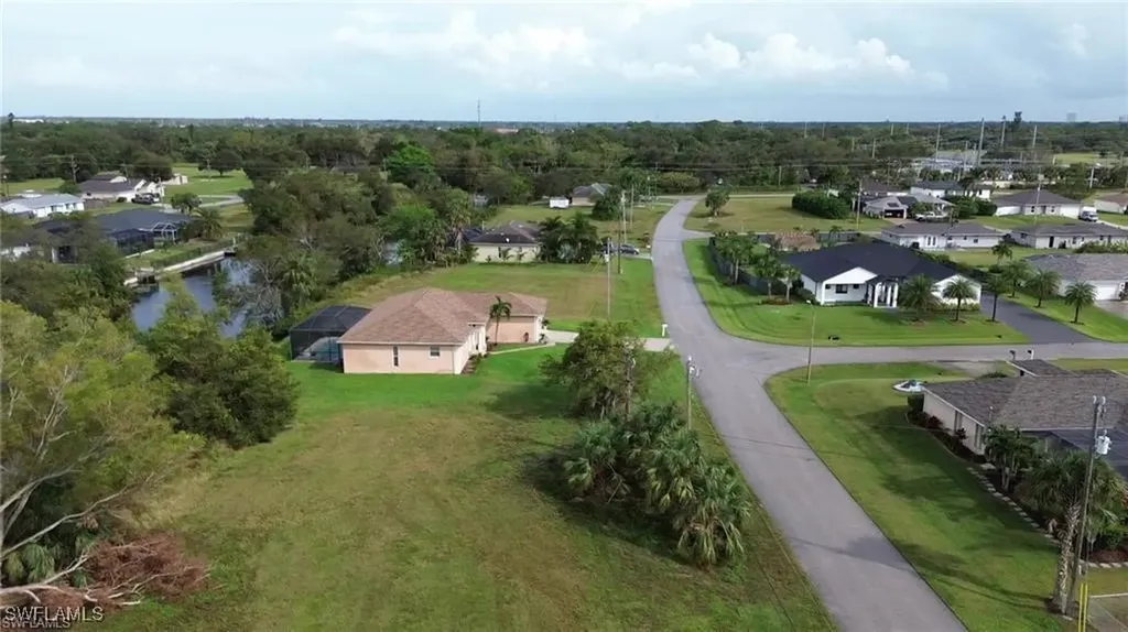 2221 NE 25th Terrace Cape Coral FL 33909