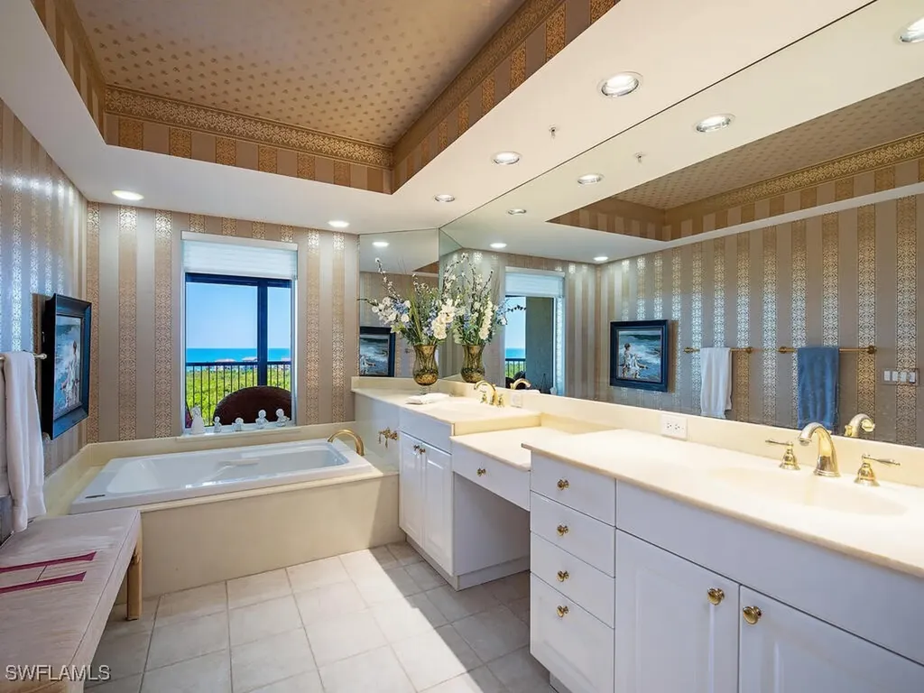 7425 Pelican Bay Boulevard Naples FL 34108