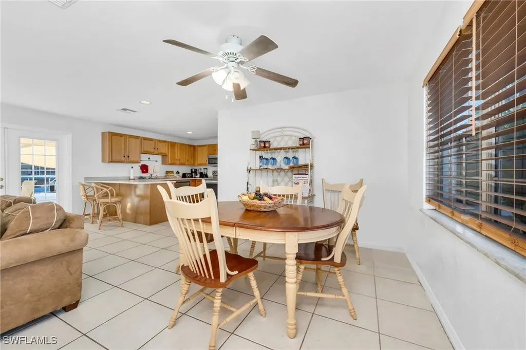 2772 Riverview Drive Naples FL 34112