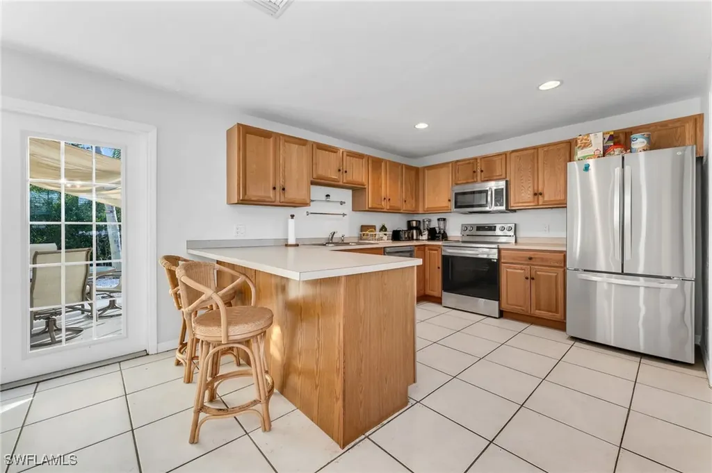 2772 Riverview Drive Naples FL 34112