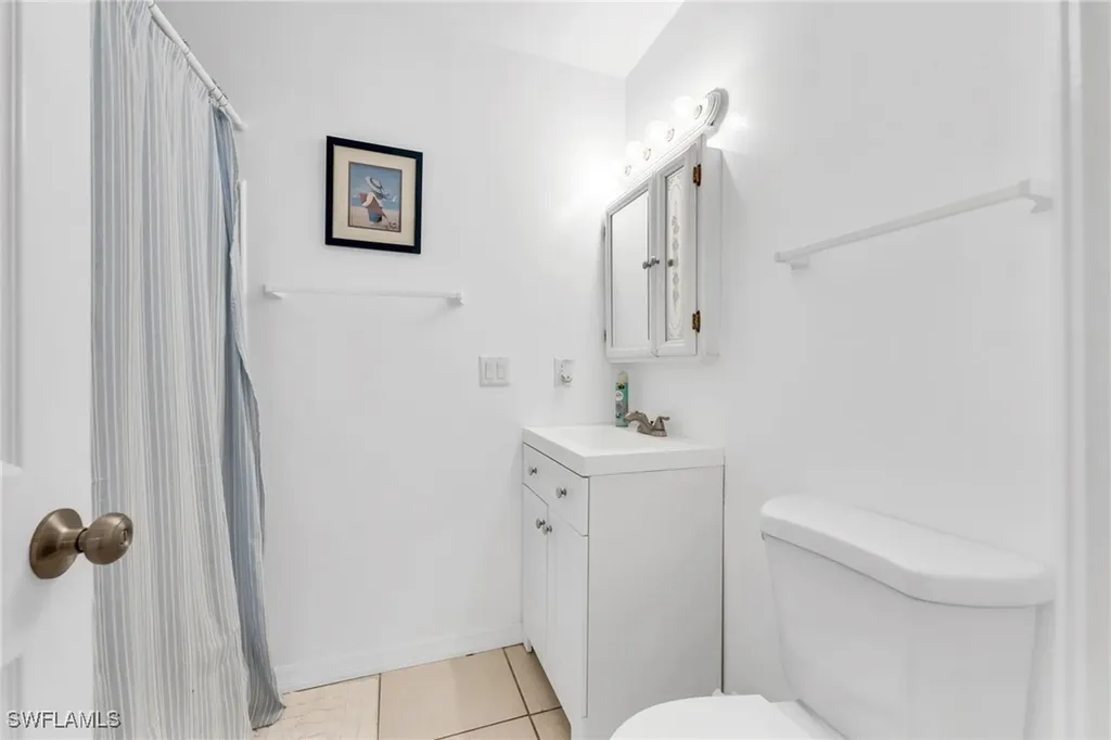 2772 Riverview Drive Naples FL 34112