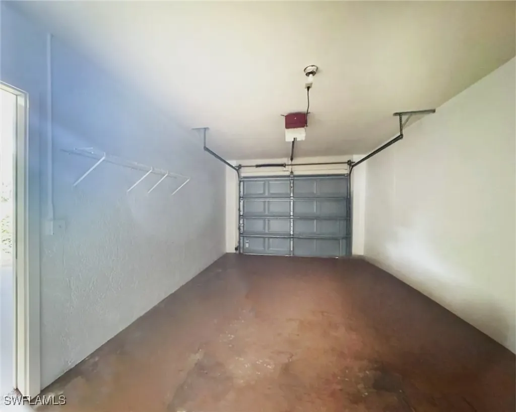 699 110th Avenue N Naples FL 34108