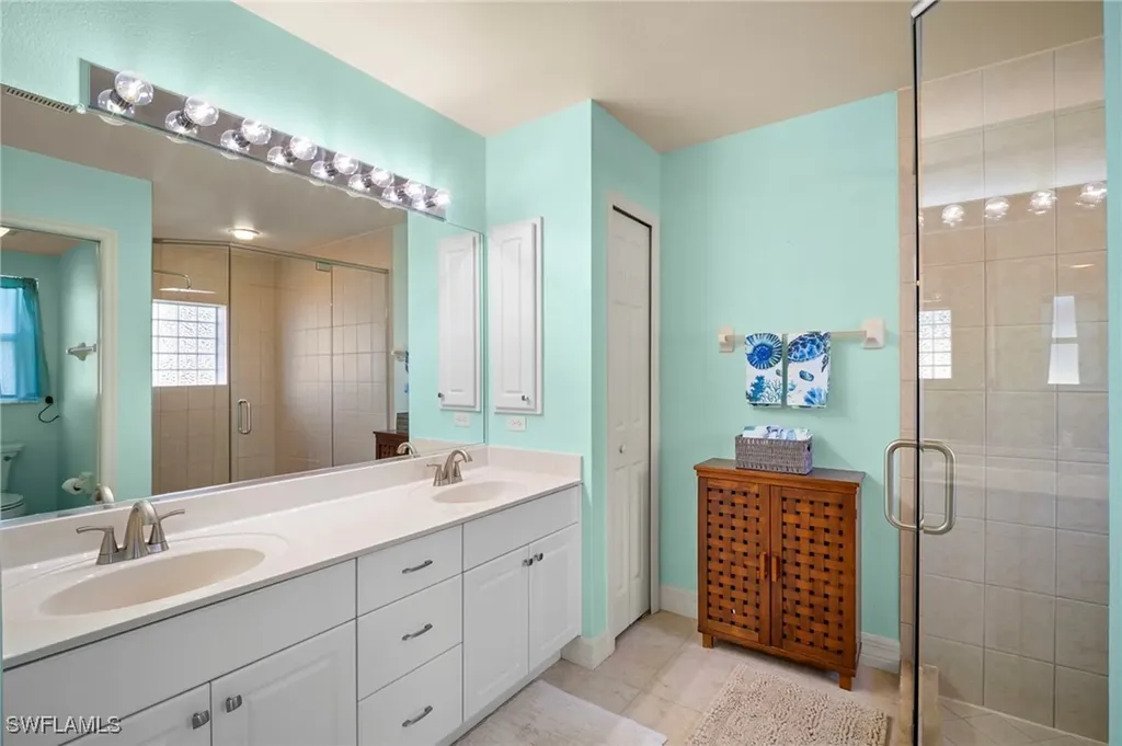 1505 NW 33rd Place Cape Coral FL 33993