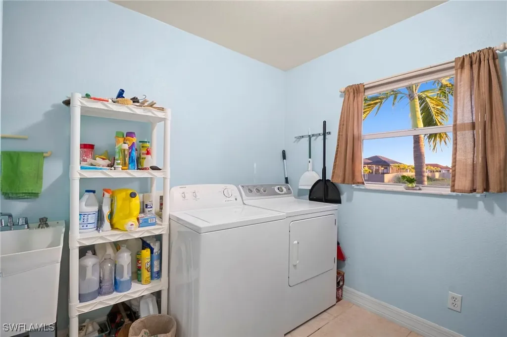 1505 NW 33rd Place Cape Coral FL 33993