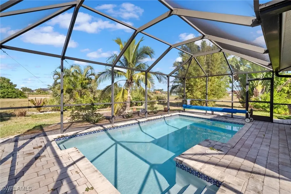 2905 NW 13th Street Cape Coral FL 33993