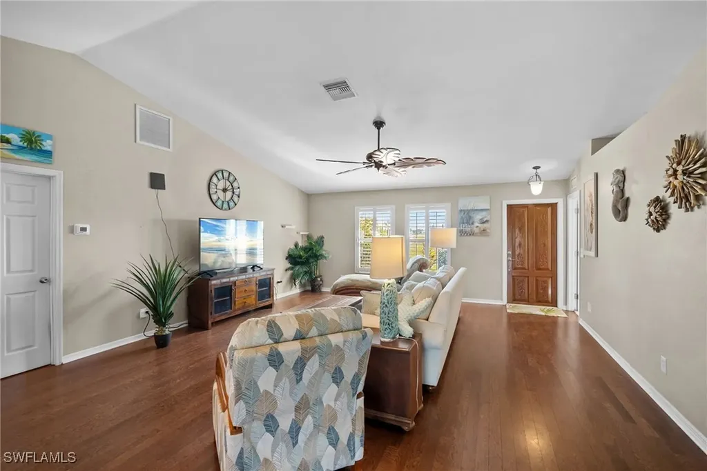 2905 NW 13th Street Cape Coral FL 33993