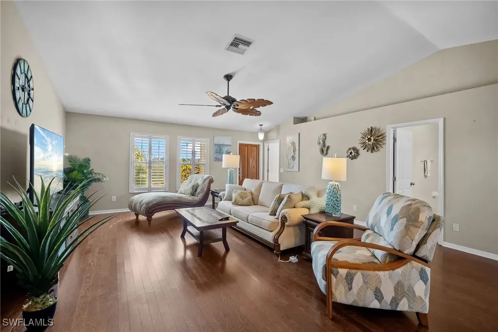 2905 NW 13th Street Cape Coral FL 33993