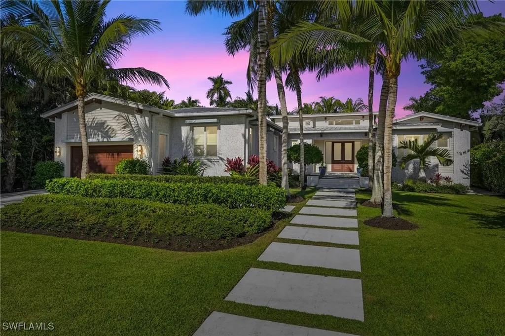 Naples FL, 185 North Lake Drive