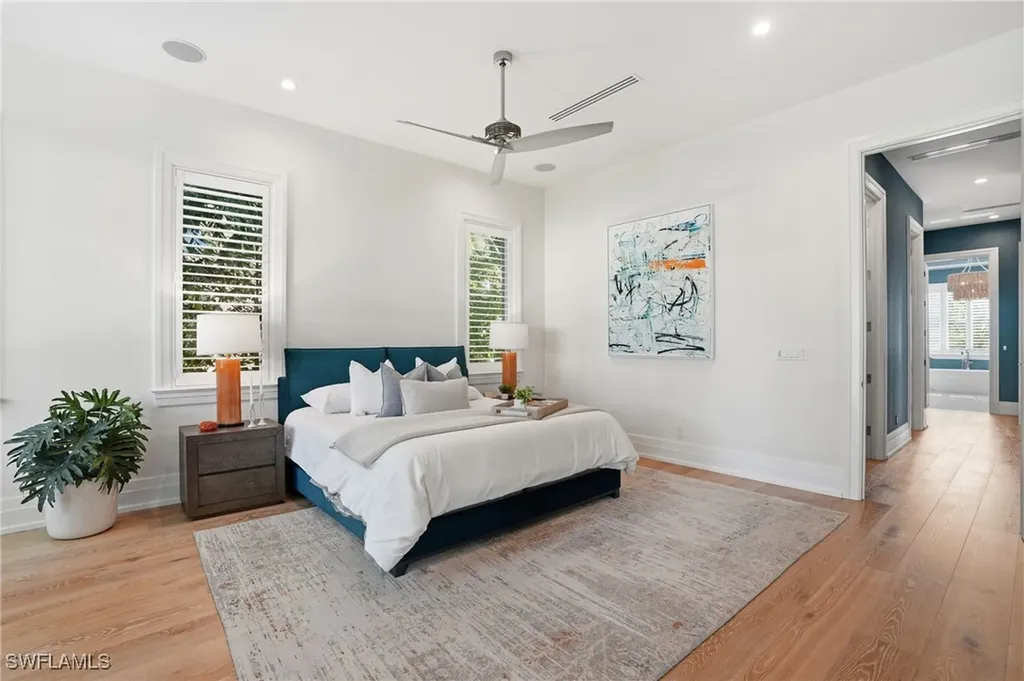 185 North Lake Drive Naples FL 34102