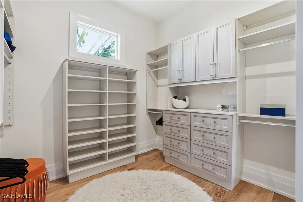 185 North Lake Drive Naples FL 34102