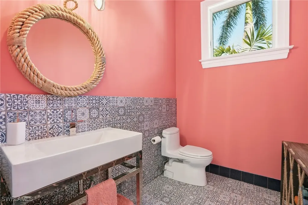 185 North Lake Drive Naples FL 34102