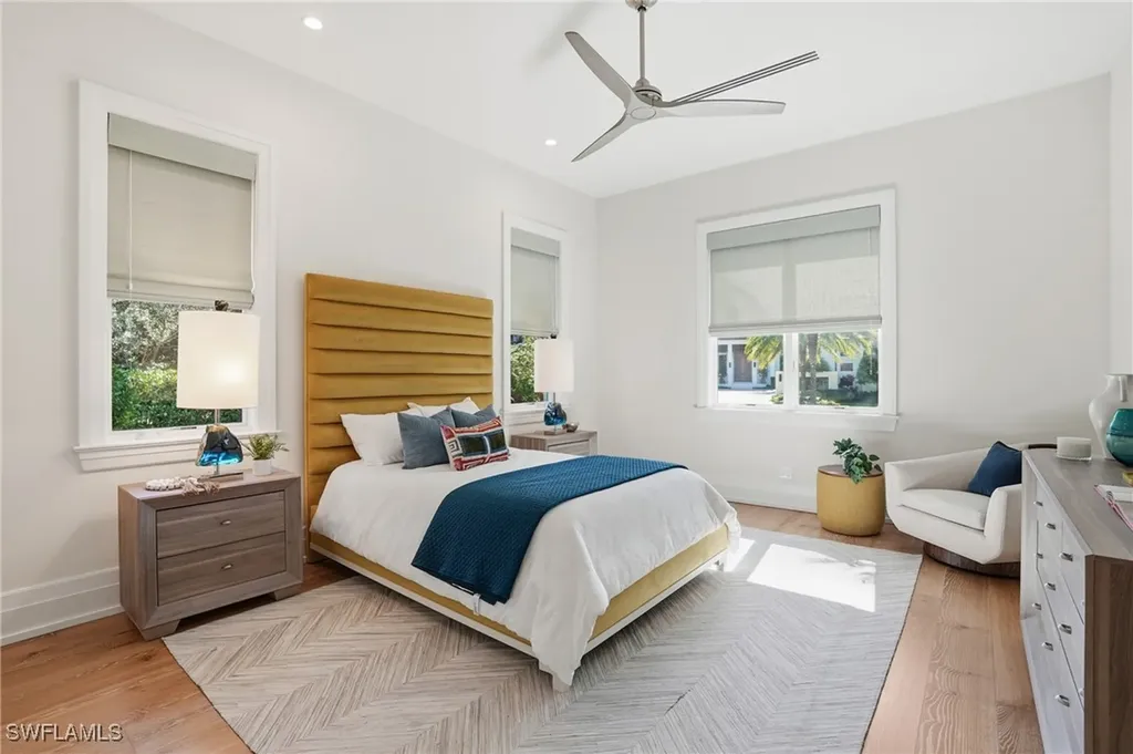 185 North Lake Drive Naples FL 34102