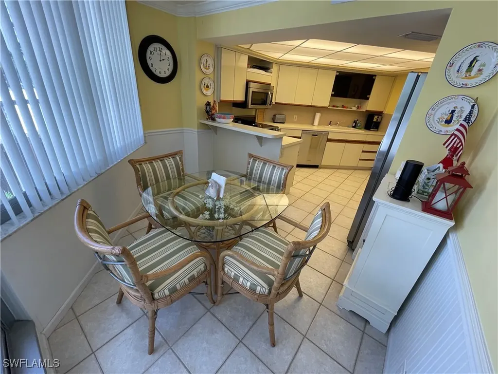 4041 Gulf Shore Boulevard N Naples FL 34103