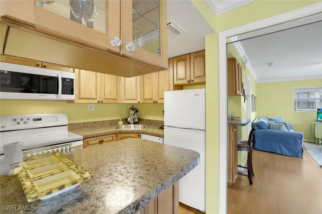 780 10th Avenue S Naples FL 34102