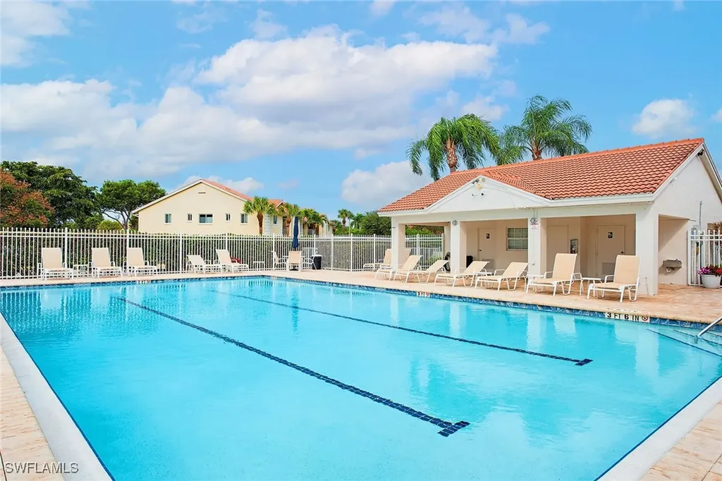 7800 Emerald Circle Naples FL 34109