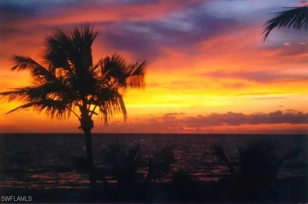 699 110th Avenue Naples FL 34108