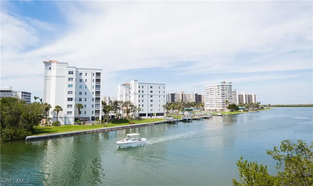 699 110th Avenue Naples FL 34108