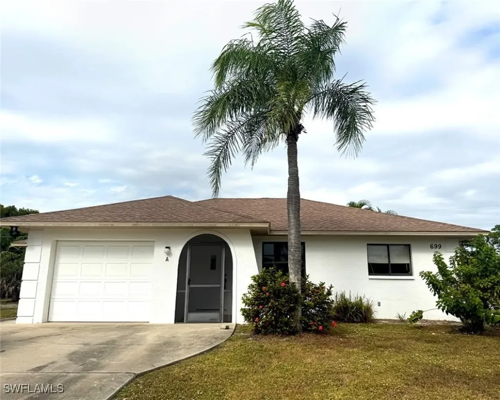 699 110th Avenue Naples FL 34108