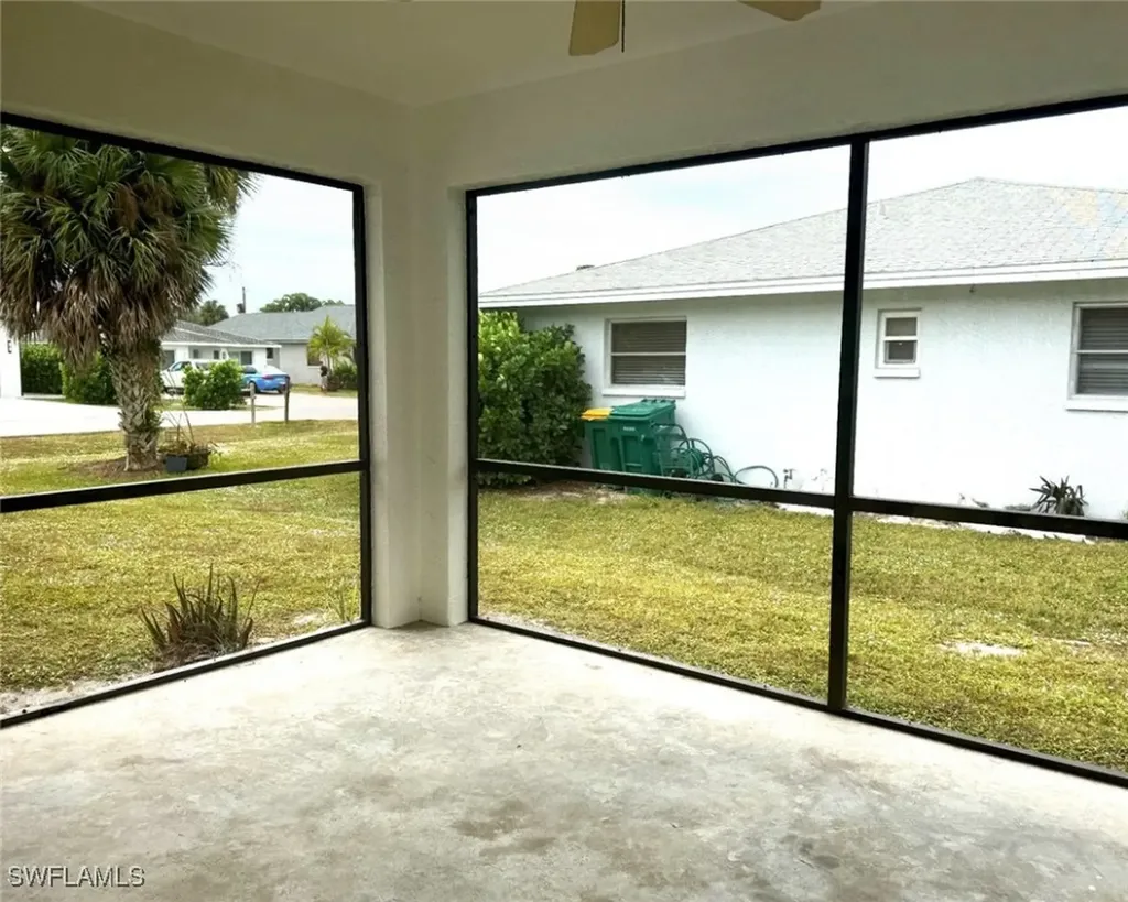 699 110th Avenue Naples FL 34108