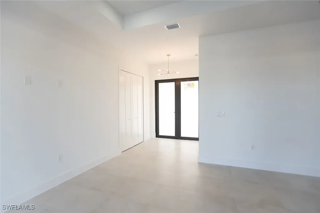 1817 NE 17th Street Cape Coral FL 33909