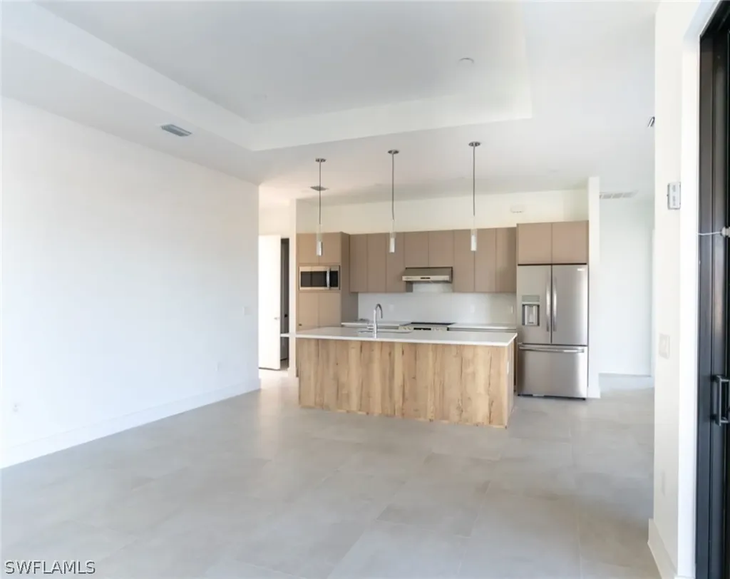 1817 NE 17th Street Cape Coral FL 33909