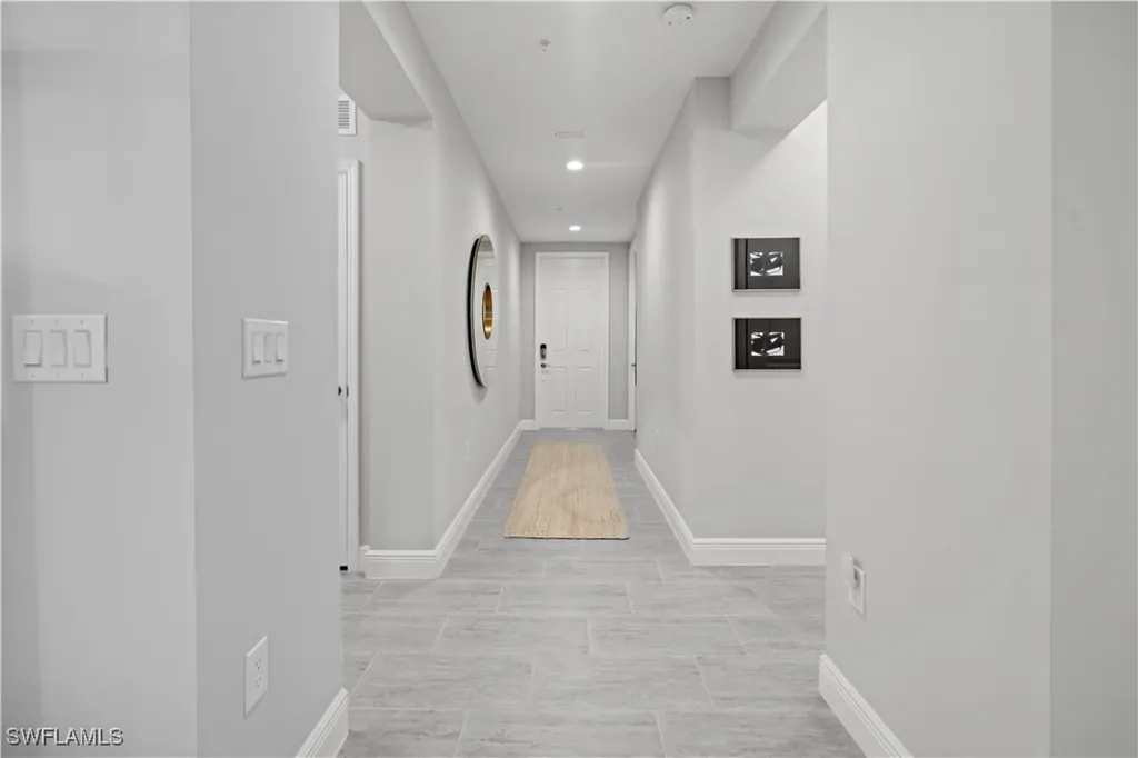 2560 Seychelles Drive Naples FL 34112