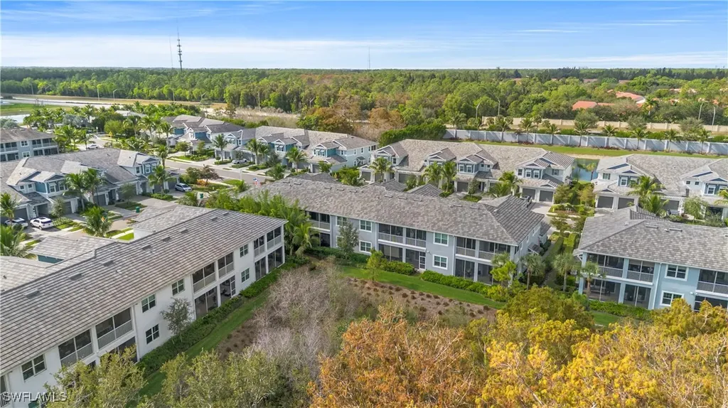 2560 Seychelles Drive Naples FL 34112