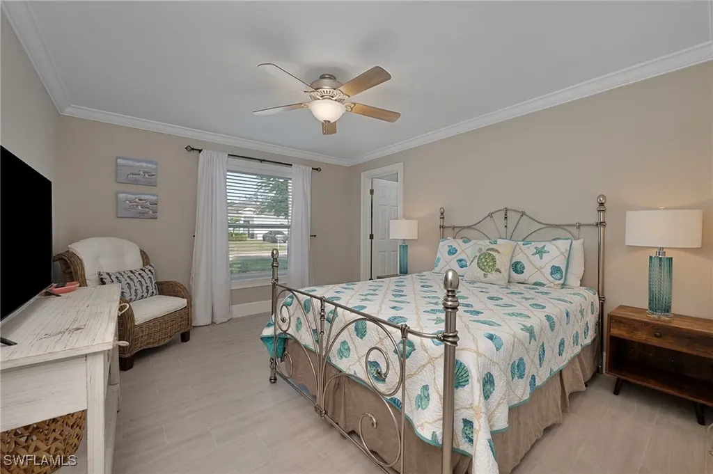 712 110th Avenue N Naples FL 34108