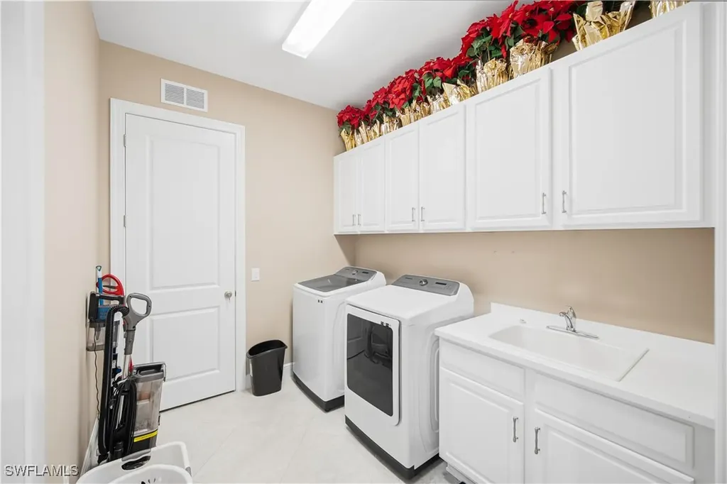 4664 Abaca Circle Naples FL 34119