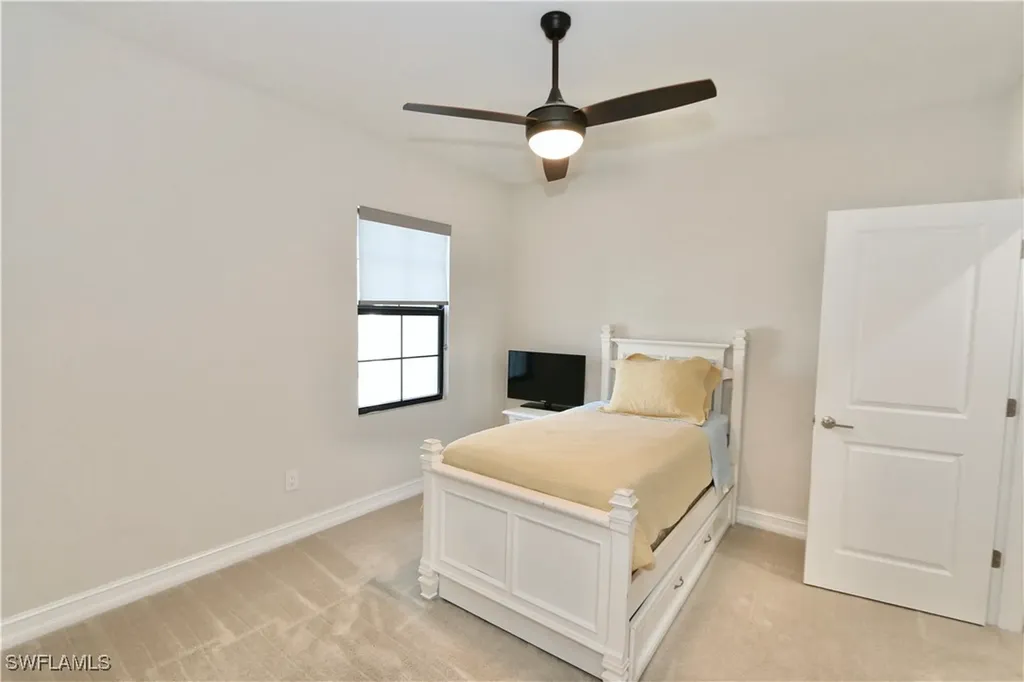 7352 Rockefeller Drive Naples FL 34119
