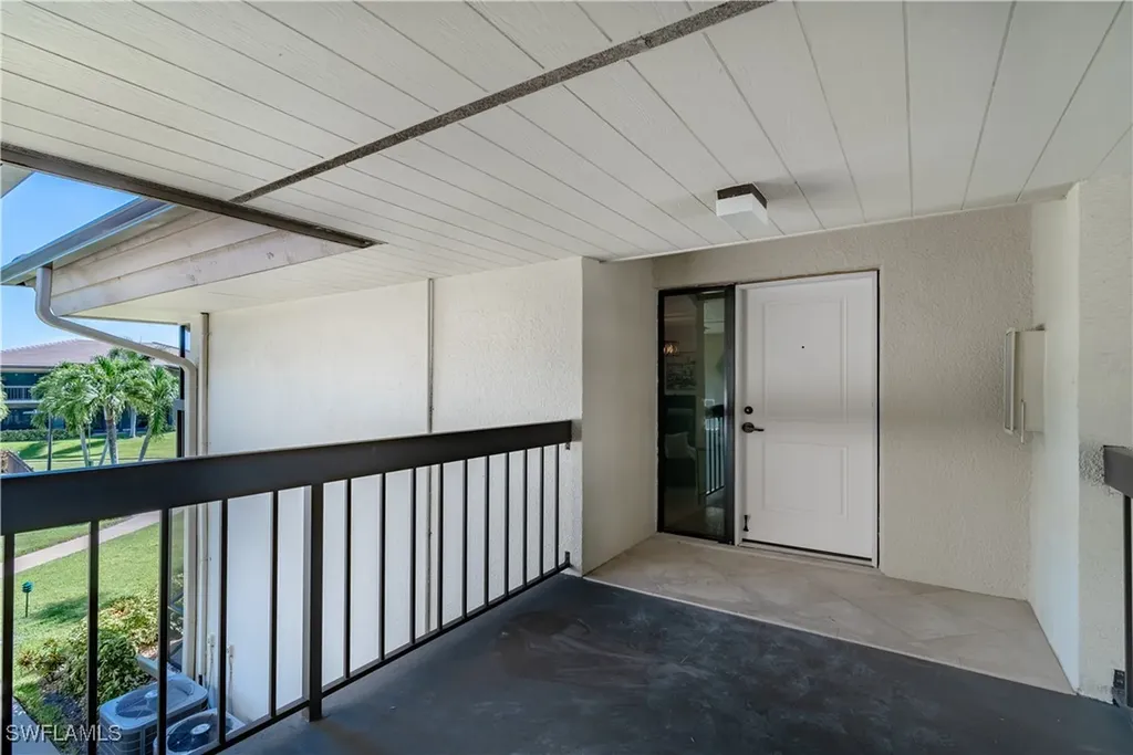 513 Seaview Court Marco Island FL 34145