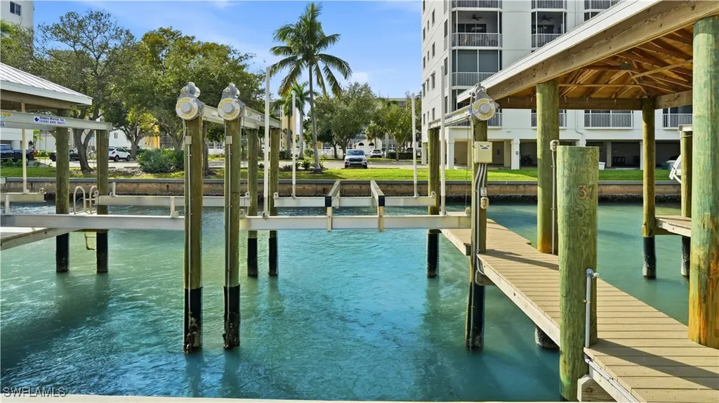 4265 Bay Beach Lane Fort Myers Beach FL 33931